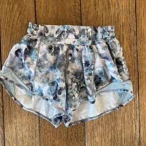 RARE Lululemon hotty hot shorts! size 0 and regular length!